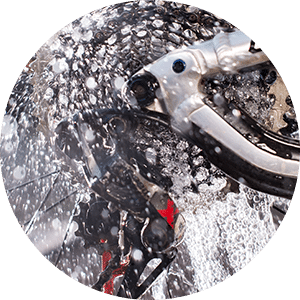 Etape 1 : Nettoyer et dégraisser votre vélo